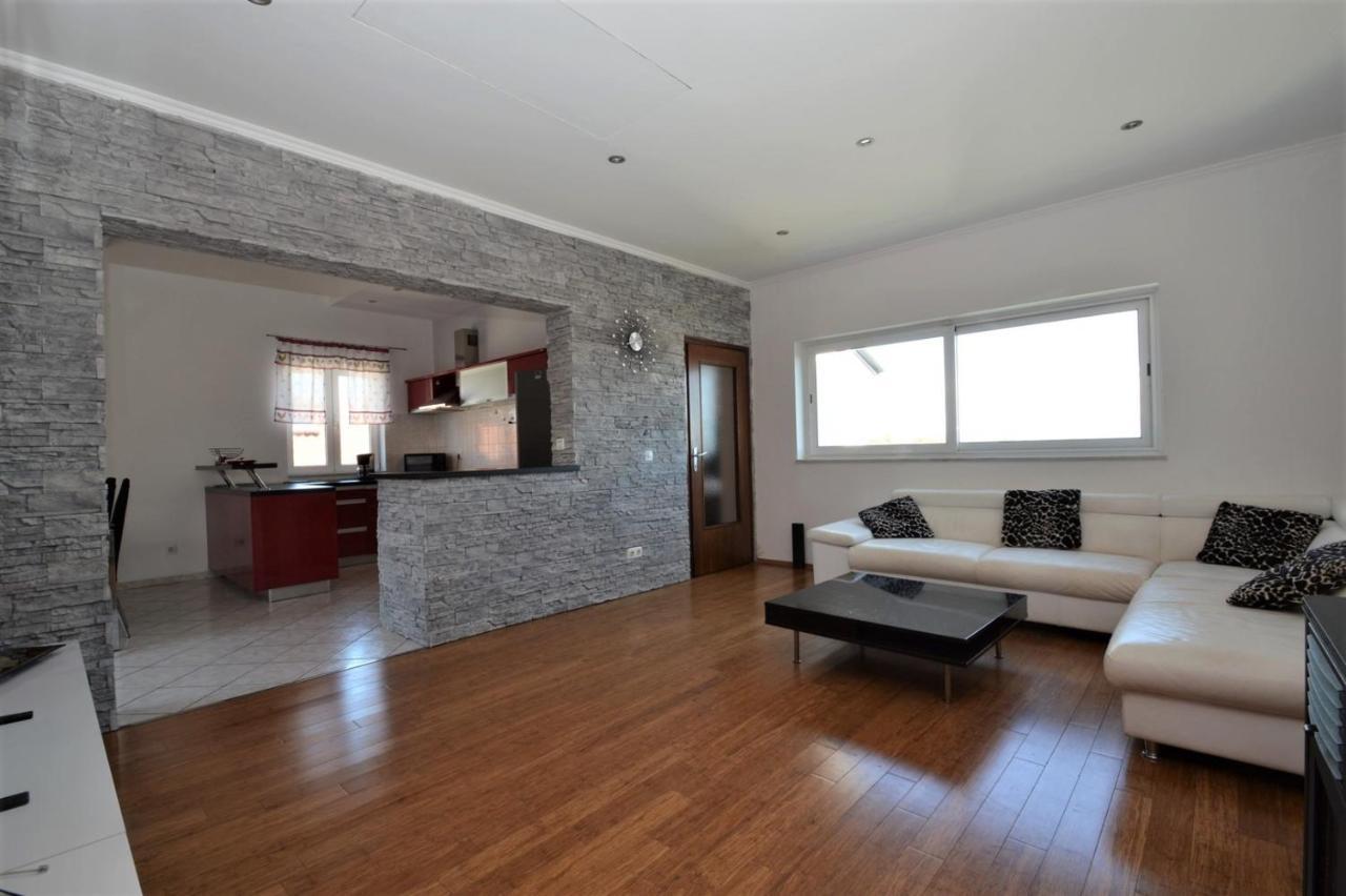 House Luciana Hotel Mali Losinj Bagian luar foto