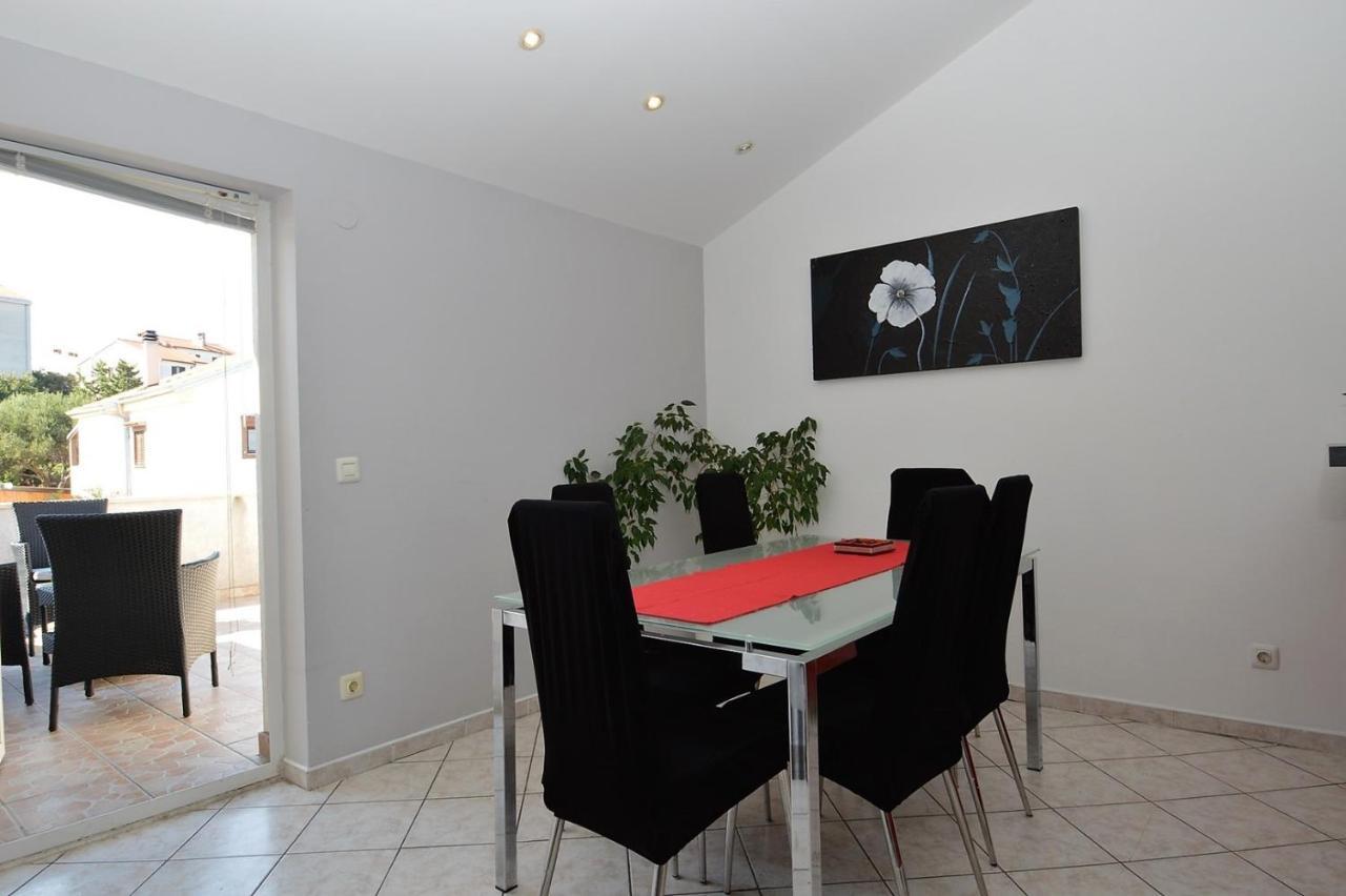 House Luciana Hotel Mali Losinj Bagian luar foto
